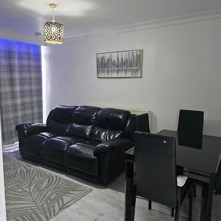Holiday Apartment Londra Dış mekan fotoğraf