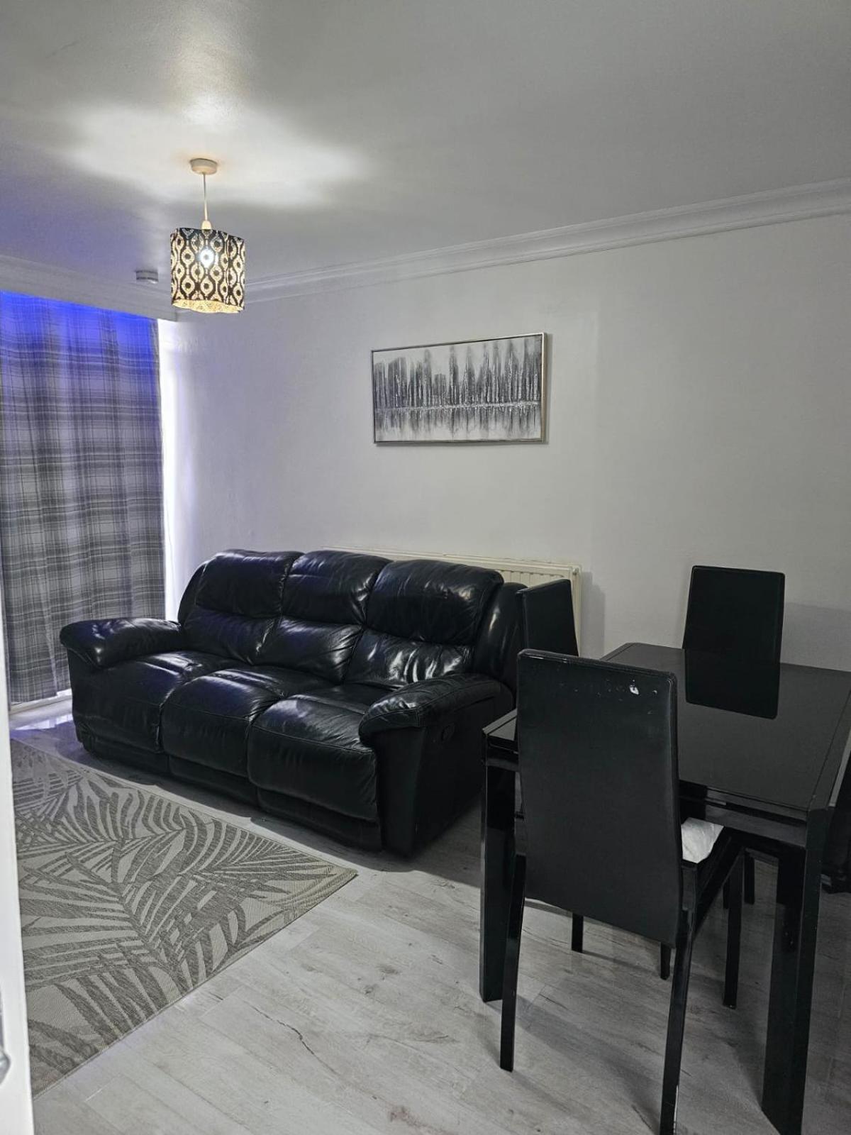 Holiday Apartment Londra Dış mekan fotoğraf
